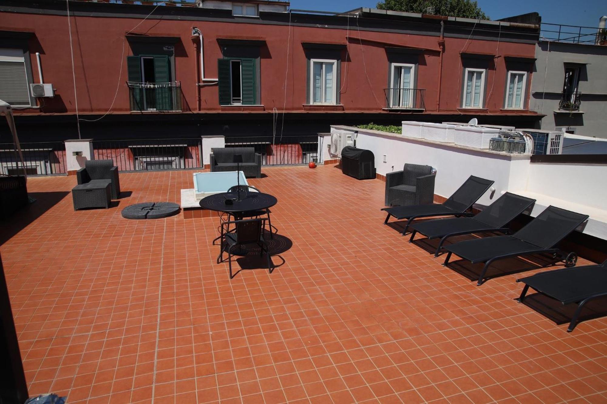 Lucullo'S Rooftop Neapol Zewnętrze zdjęcie